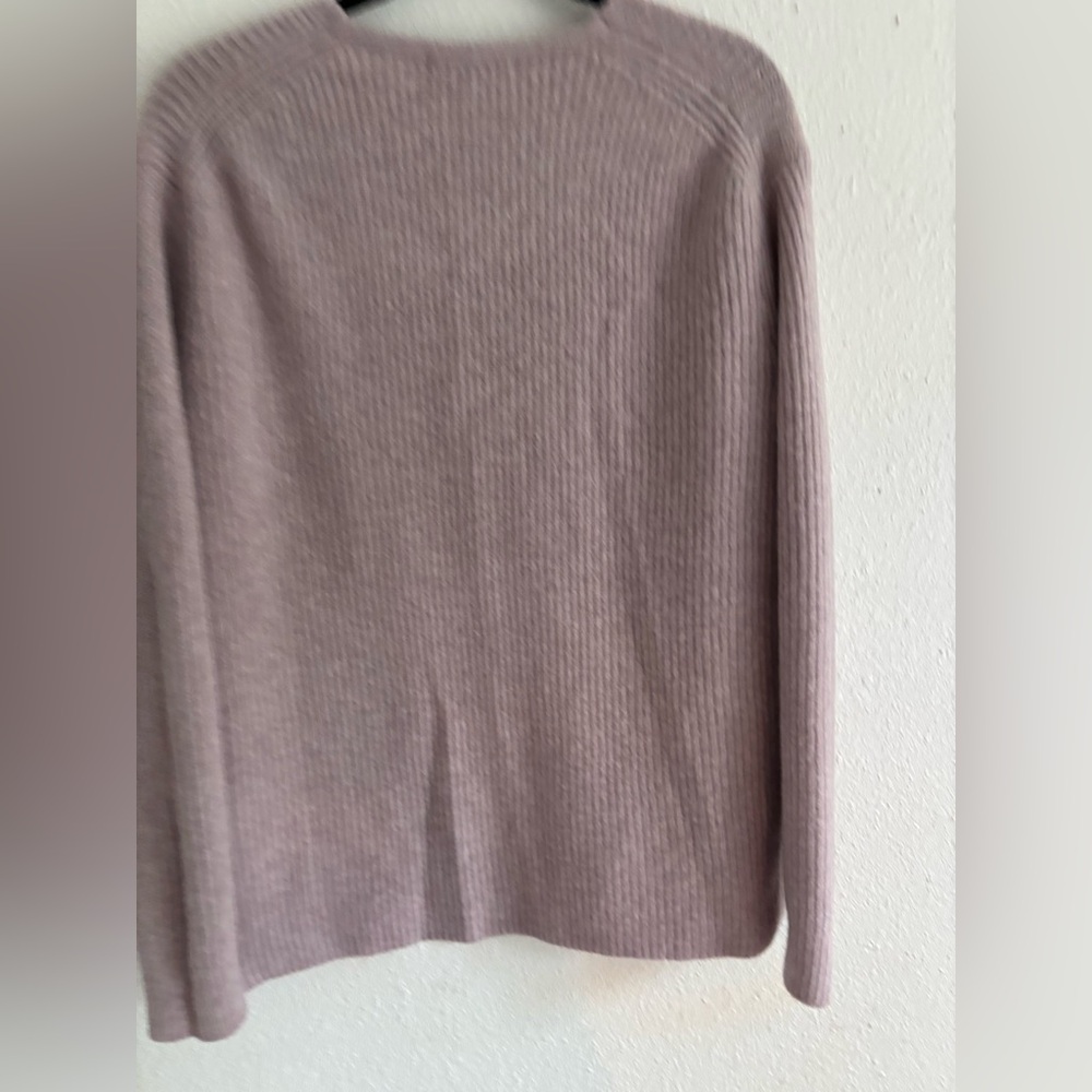 Uniqlo Lavender Pink V Neck Wool Blend Sweater M - Picture 7 of 7